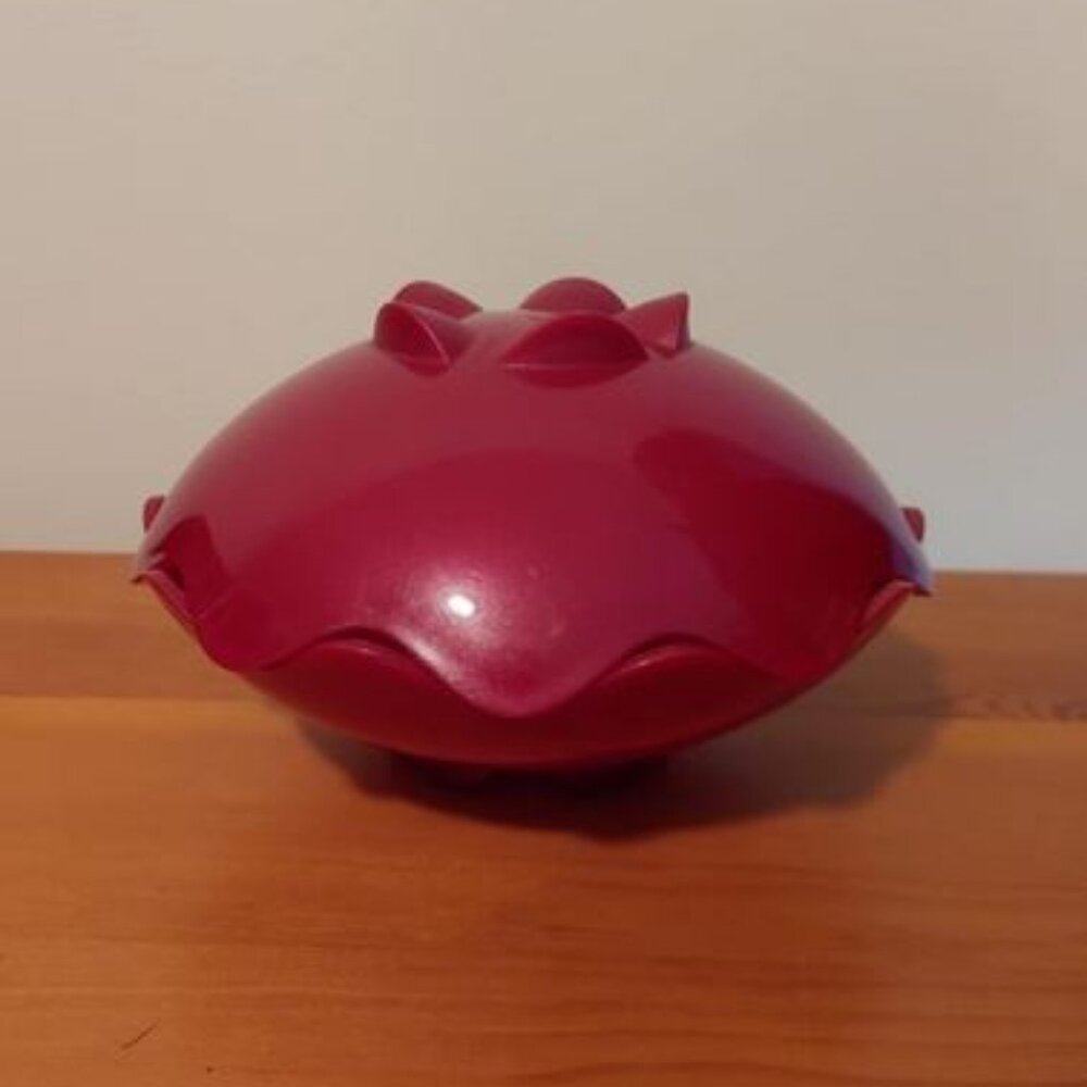Tupperware - Picture 2 of 3